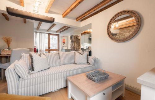 Mycock Cottage - Photo 31