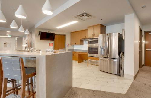 Upscale Denver Condo with Communal Deck and Gym! - Foto 19