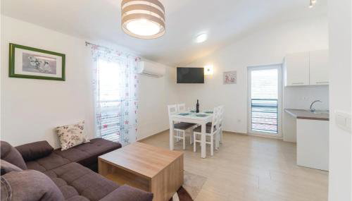 Two-Bedroom Apartment In Verunic - Foto 3