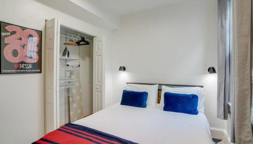Cap Hill Row 2 Bedrooms, Walk to Sights, Parking - Photo 2