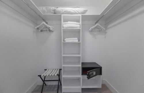 Beachfront Condo with Mesmerizing Views - Foto 96