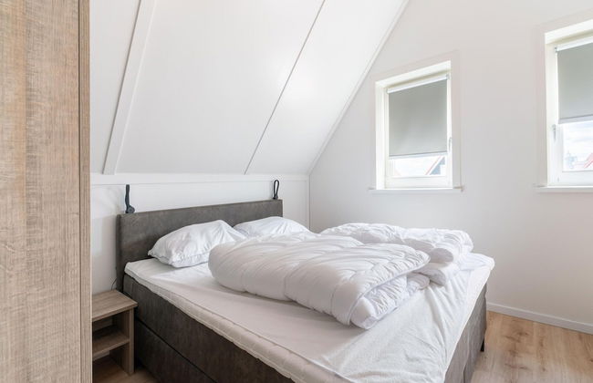 Coastal Getaway w/ Sauna - Photo 10