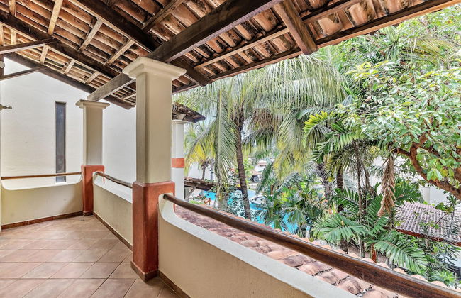 Colorful & Private 2-Bedroom Condo Just a Short Walk from the Beach - Foto 12