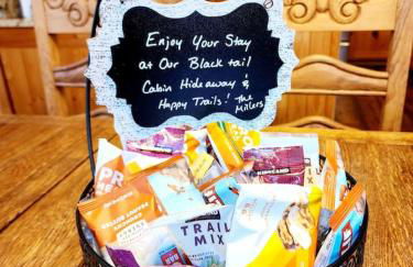 Blacktail Cabin Hideaway with hot tub - Foto 17