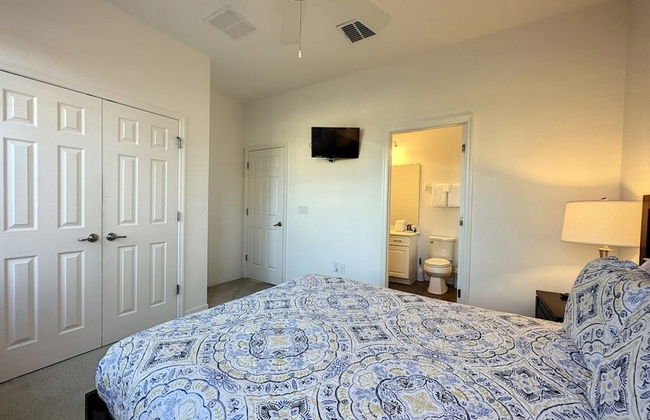 5 Bed South Facing Pool Close To Disney 5 Bedroom Villa by RedAwning - Photo 3