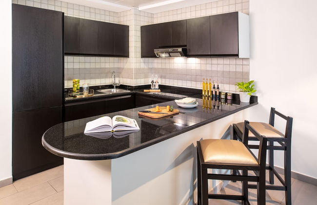 Citadines Metro Central Dubai - Photo 29