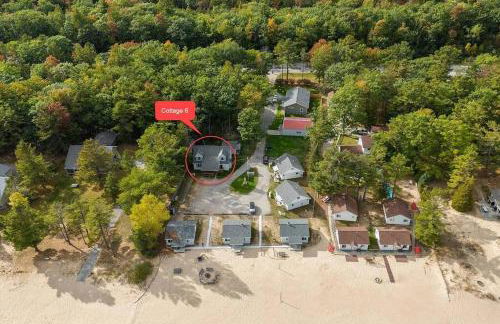 Spacious 4BR Lakefront Cottage - Perfect for Groups - Foto 31