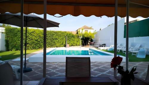 Chalet de Lujo con Piscina Privada cerca de Sevilla - Foto 2