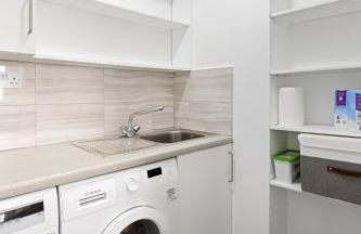 Roomy 3 bedroom house, 2 baths - Photo 26