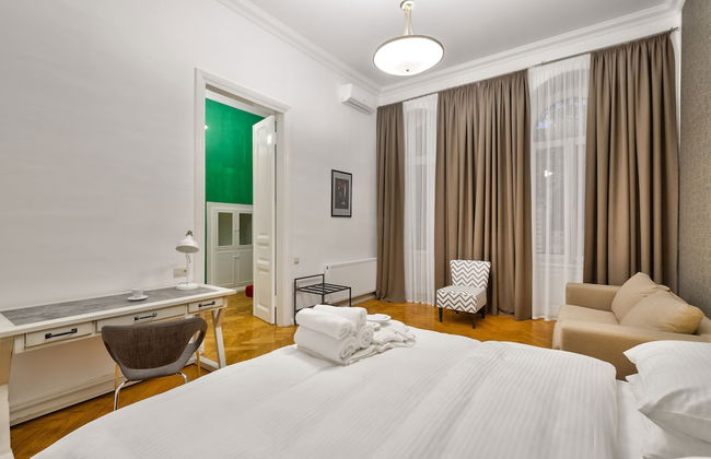 Rustaveli N26 Apartments - Photo 2