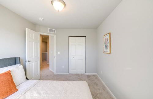 10 Mi to Grand Rapids Modern Townhome! - Foto 6