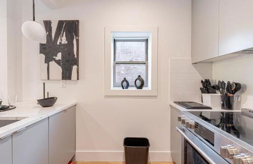 Cozy Brooklyn Getaway with Balcony - Foto 19