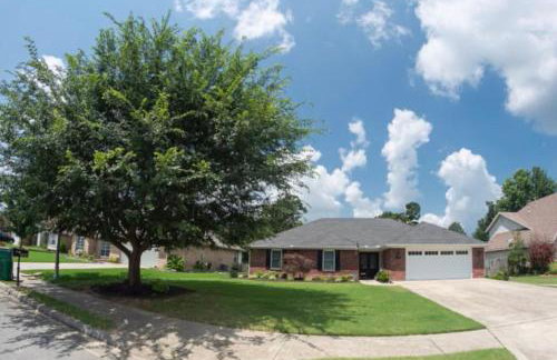 Niagara Retreat in the Heart of NWA - Foto 11