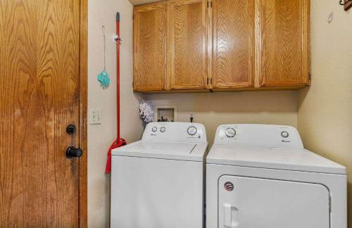 Large Family-Friendly Home on NW Side - Dogs OK - Foto 37