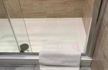 Van House - Photo 19