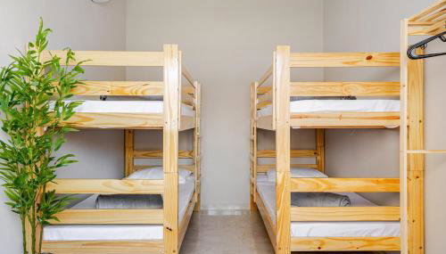 Casa espaçosa com quintal perto da lagoa - Foto 5