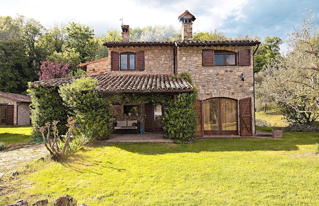 Casale Chimneys Immersed in Olive Trees - Foto 1