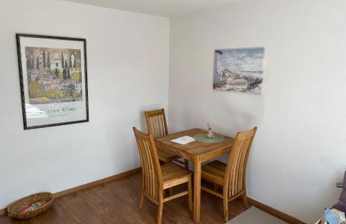 Ruhige Dachgeschosswohnung - Foto 2