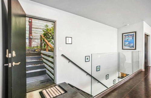 Waterfront Haven with Spectacular View in Bainbridge - Foto 6