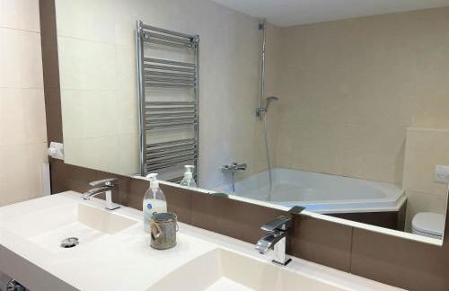 HERETAT - Casa con garaje a 5 minutos del centro - Foto 17