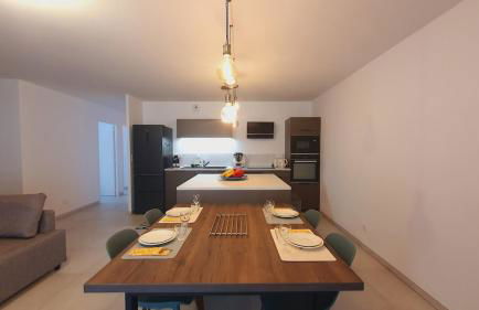 Lune de Miel 3 chambres centre-ville Double Parking Clim Wifi - ROSSIconciergerie - Linge inclus - Foto 10