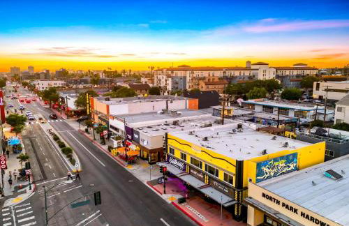 Historic Apartment with Roof Deck in the Heart of North Park - Foto 48