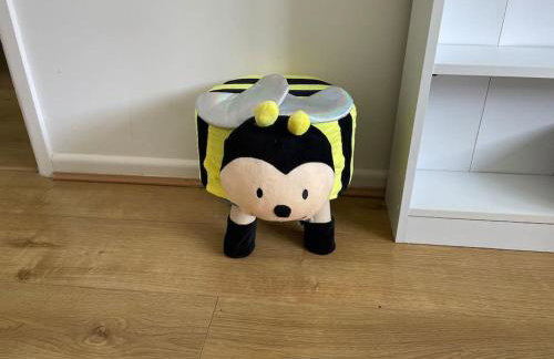 BumbleBee Lodge - Photo 2