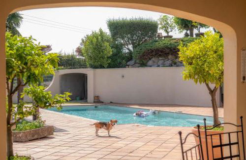 Villa Lazuel, piscine privée chauffée, vue panoramique et jardin clos - Foto 10