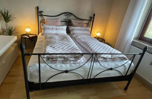 Ferienwohnung Leuchtbergblick mit Terrasse und PKW Stellplatz - Foto 2