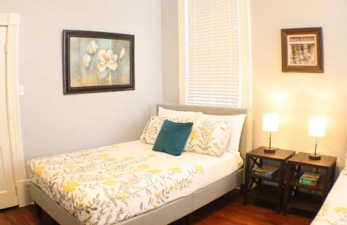 Victorian Home by Forsyth Park - Foto 26