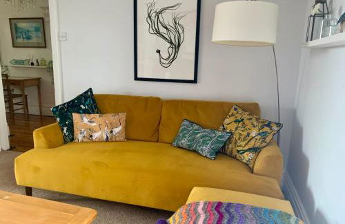 A unique and spacious river front property - Foto 22