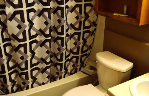 Grand Red - six-bedroom apartments near the UND campus - Foto 6