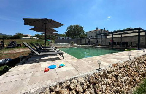 Amazing Apartment In Krsan With Wifi - Photo 10