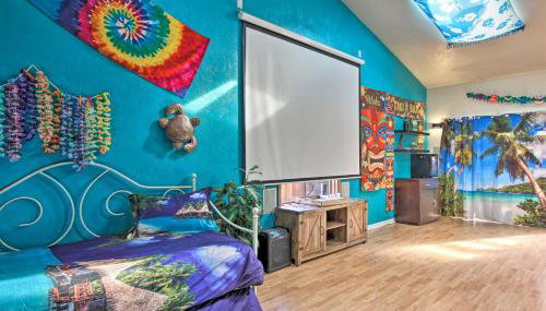 Hot Tub and Theater Room Tropical Springfield Home - Foto 2