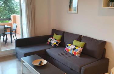 CASARES appart 2 ch dans parc tropical avec vue sur mer, montagne et piscine - Photo 4