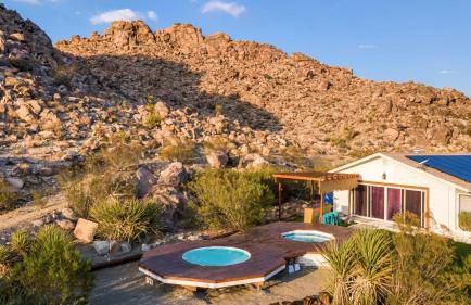 Neon Moon An Elevated Experience w Pool and Spa - Foto 29