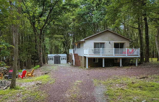 Frolic on Fern by Avantstay Enclosed Deck w/ Forest Views, Bar - Photo 38