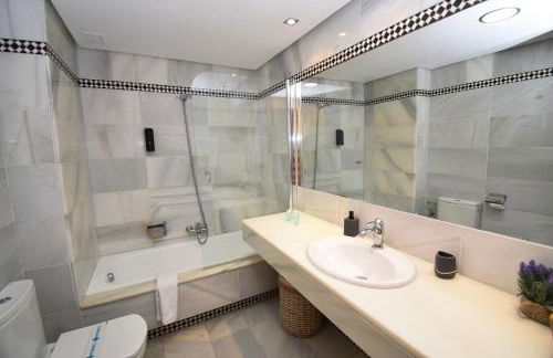 Expoholidays - Apartamentos Puerto Almerimar - Foto 9