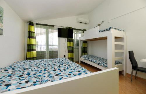 Villa Lavanda - family friendly, beachfront - Photo 63