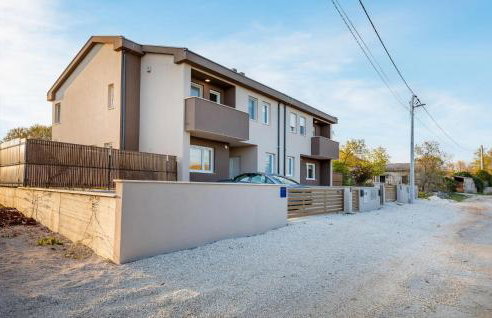 3 Bedroom Beautiful Home In Segotici - Foto 14