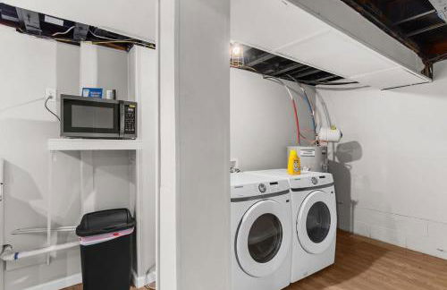 Broadmoor Bungalow - Both Units - Foto 74