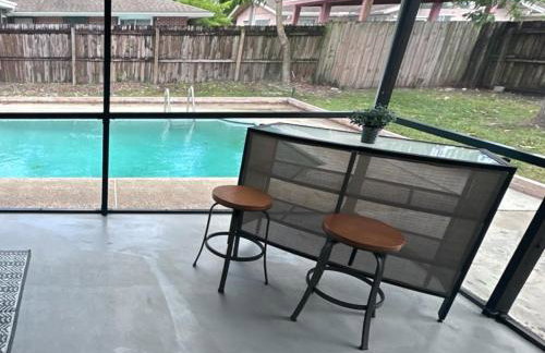 Whole House+Renovated+Pool+Lanai+BBQ+Close to All - Foto 44