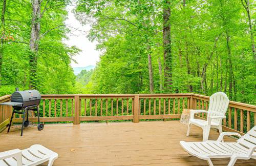 Smoky Mountain Cabin with Fire Pit and Stunning Views! - Foto 8