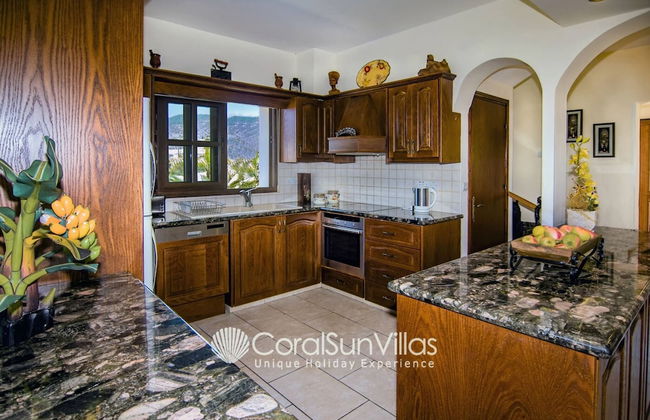 Away-from-it-all, Exceptional Sea Views Sleeps 10 - Foto 23