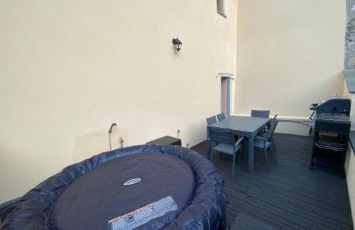 3 pièces spacieux plein centre, parking,clim, terrasse, jardin - Foto 2