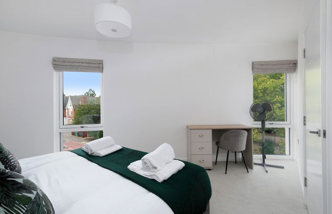 Town Center 2 bed Serviced Apartment 8 - Foto 4