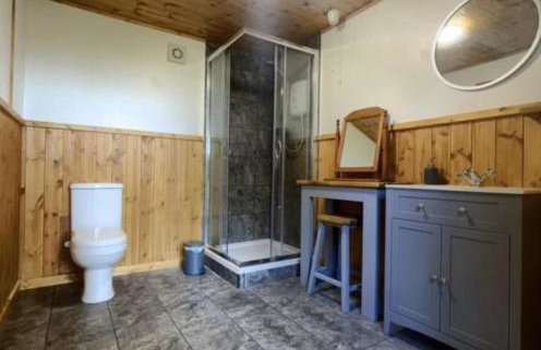 Inviting 1-bed Cabin in Newmarket - Foto 19
