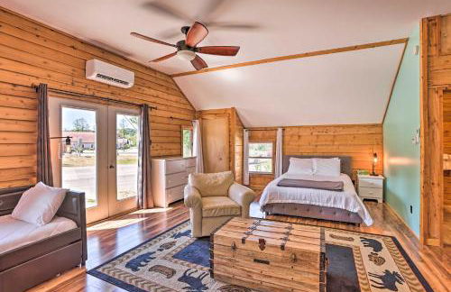 Less Than 1 Mi to Dtwn Suttons Bay! Studio with Shared Beach - Foto 11