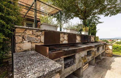 2 Bedroom Nice Apartment In Lazzeretto - Foto 22