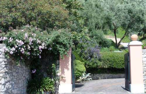"The Ulivi" inside Le Agavi Private Park, shared Pool and Tennis 200m far, Sea View Apartment 2 AC BDR, 2BTH, parking next home and private garage in Lerici! Cooking Lesson and Wine Tasting - Foto 10
